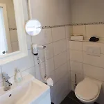Restaurant Sonnenlay מלון 3*
