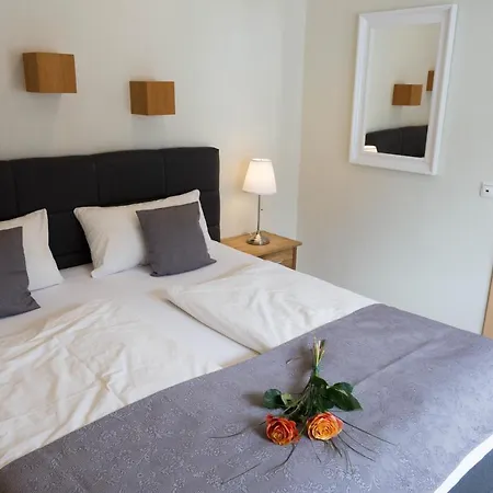 Hotel Restaurant Sonnenlay 3*