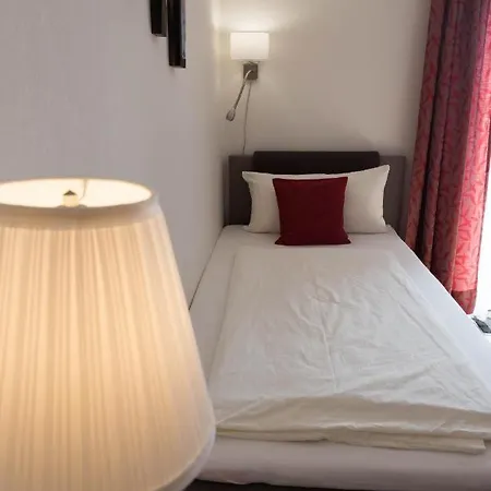 Hotel Restaurant Sonnenlay 3*