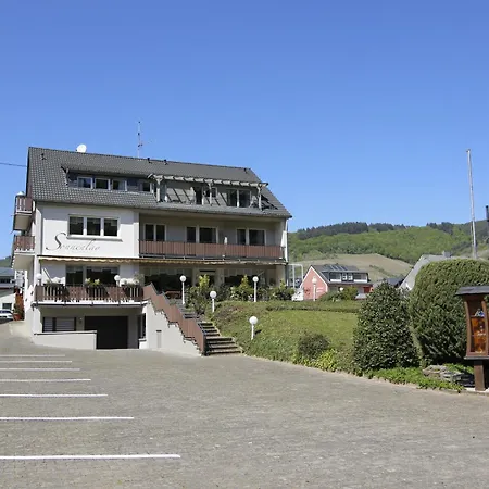 Hotel Restaurant Sonnenlay 3*