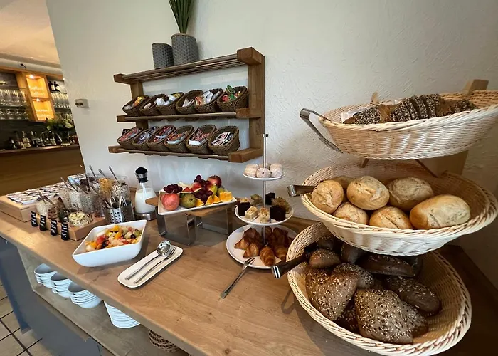 Hotel Restaurant Sonnenlay 3*